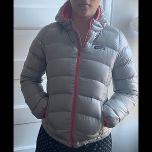 Patagonia girls down sweater hoody fits ladies S